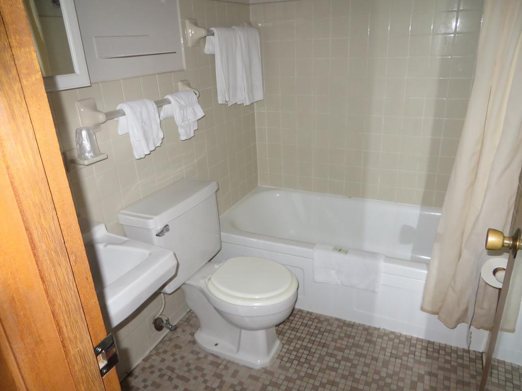 2Nd Street Inn & Suites Rochester Quarto foto